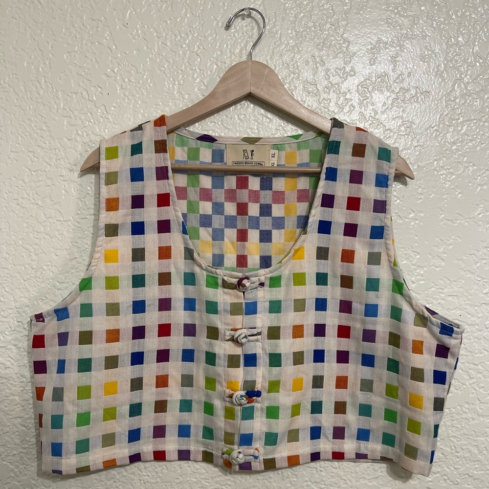 Fashion Brand Company - Pantone Crop Top Vest, size XL/2XL